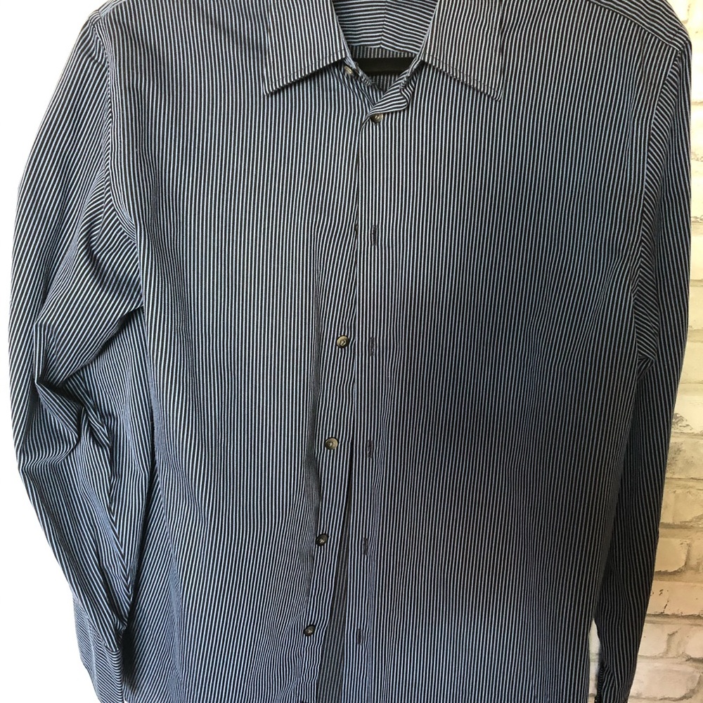 Geoffrey Beene button down - Picture 2 of 6